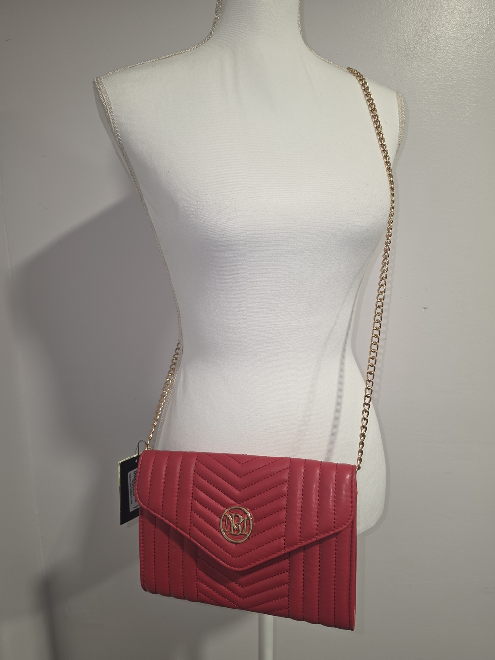 Badgley Mischka Lipstick Red Women's Chevron Quilted Envelope Crossbody Bag